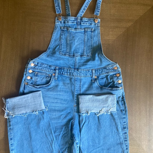 Universal Thread Denim overalls - Picture 2 of 5